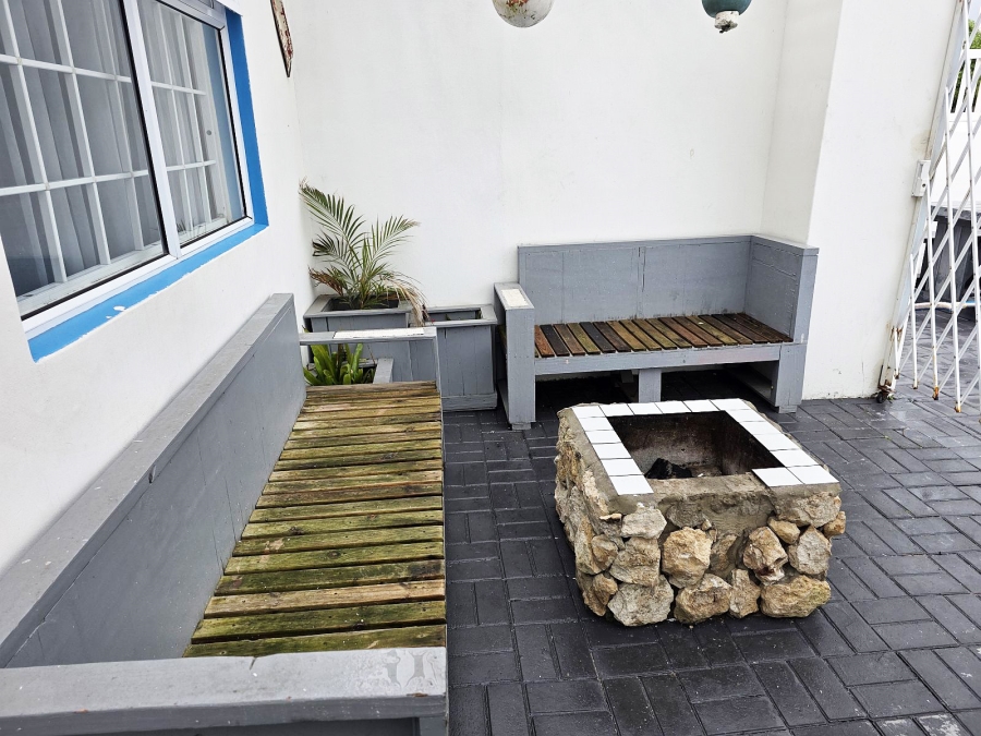 3 Bedroom Property for Sale in Paternoster Western Cape
